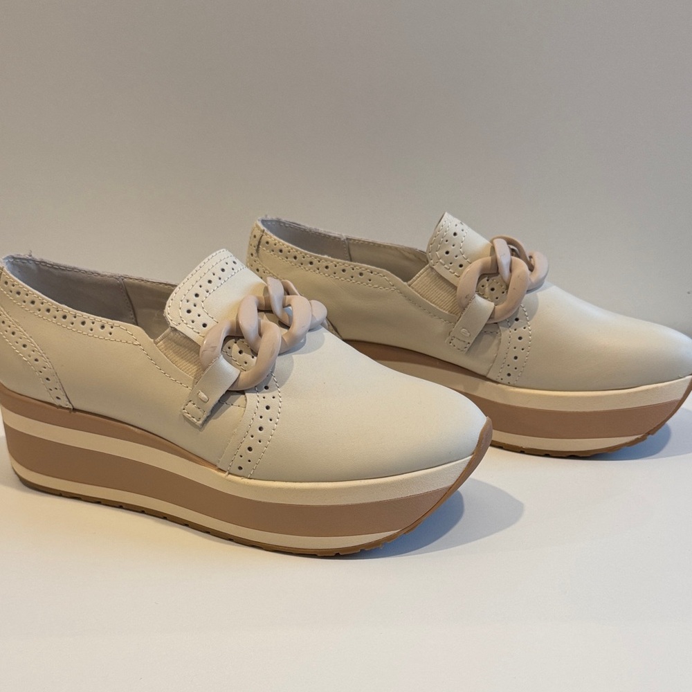 dolce vita Platform Slip-On Loafers in Cream with Chain Accent